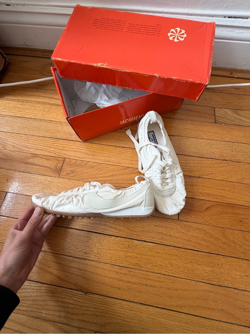 NWT Nike x Jacquemus Moon Shoes - Soft Pearl Size 8 - Picture 3 of 5